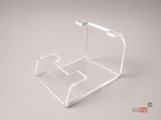 display-iz-orgstekla-akril-display-magaza-vitrini-laminat-mebel-plastik-display